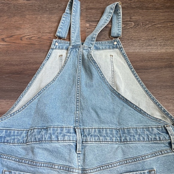 Ingrid and Isabel Women's Maternity Blue Denim Shorts Overalls - Picture 6 of 7